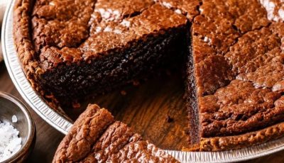 5-Ingredient Fudgy Brownie Pie