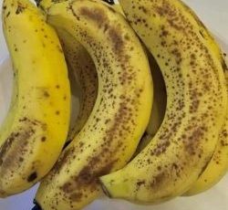 Doctors Reveal What Really Happens When You Eat Bananas — What People With Diabetes Need to Know