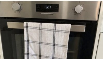 The Hidden Kitchen Hazard: Why That Tea Towel on the Oven Door is a Recipe for Disaster (And Safer Ways to Keep Your Kitchen Flowing)