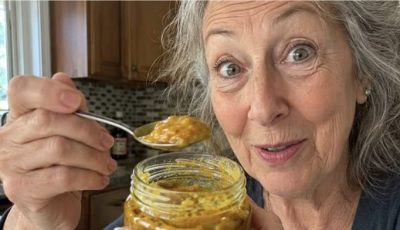 Homemade Turmeric Ginger Honey Paste for Joint Wellness