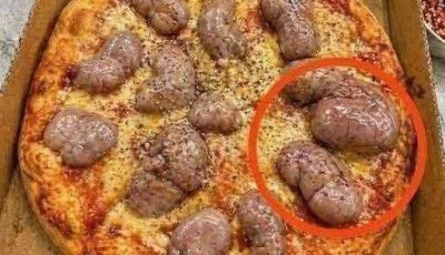 I ordered a pizza in the evening. The delivery driver brought it to me.
