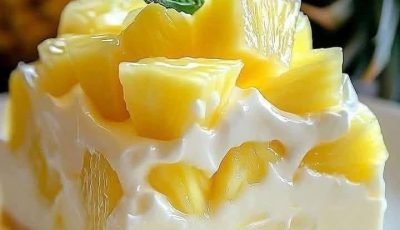No-Bake Pineapple Cream Cheesecake Bars